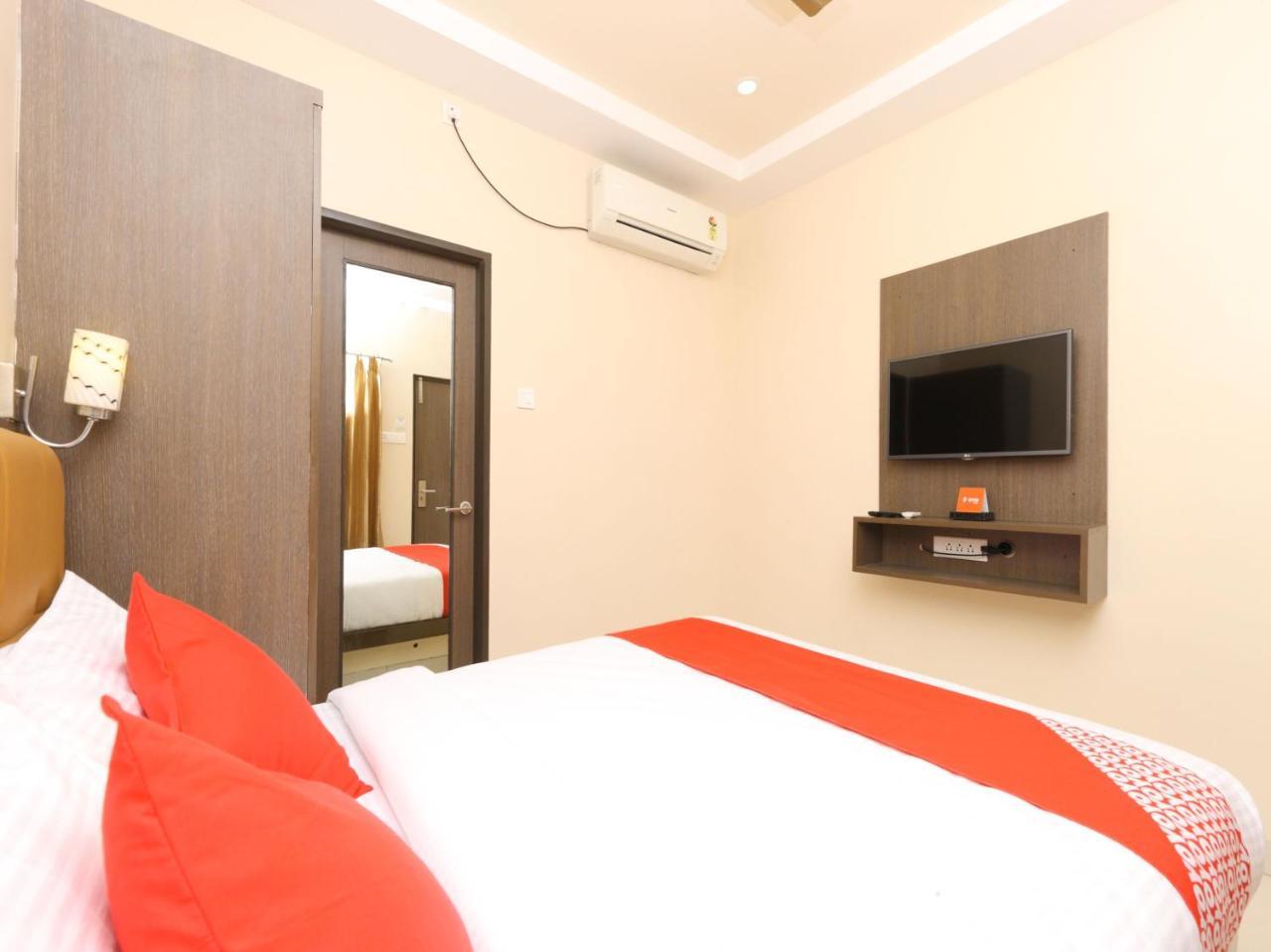 Hotel Oyo 14934 Kalyani Grand Čennai Exteriér fotografie